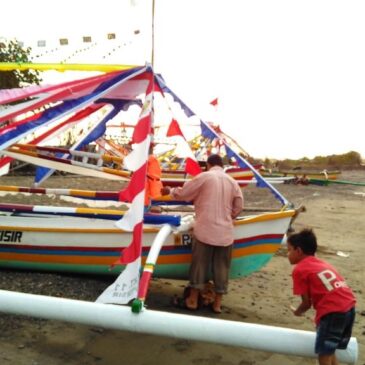 Lomba Perahu Hias Semarakkan Rangkaian Festival Budaya Karang Kranji 2019